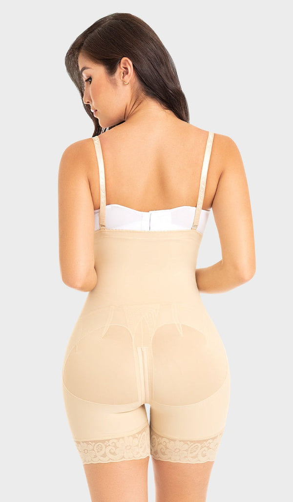 F0066 Faja corta moldeadora strapless siliconado