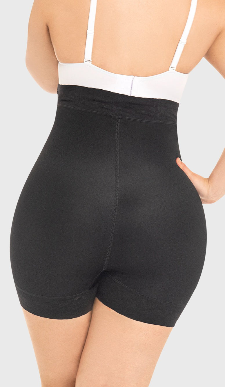 SXA0216 Short extracorto con talle extra alto