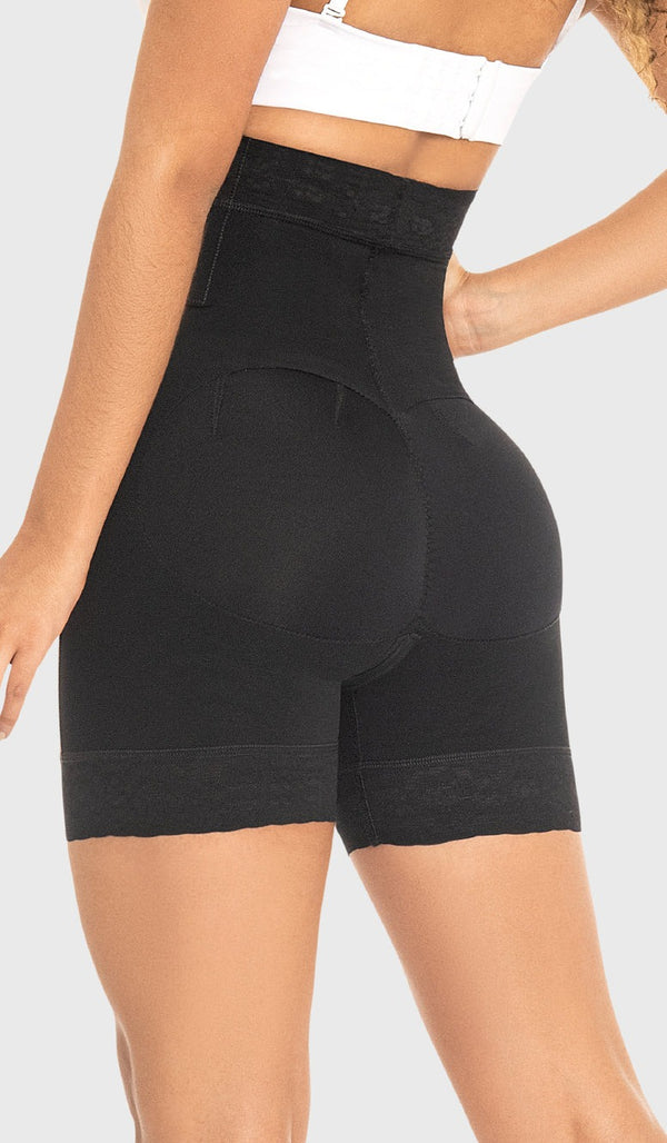 SXA0327 Short corto con talle extra alto