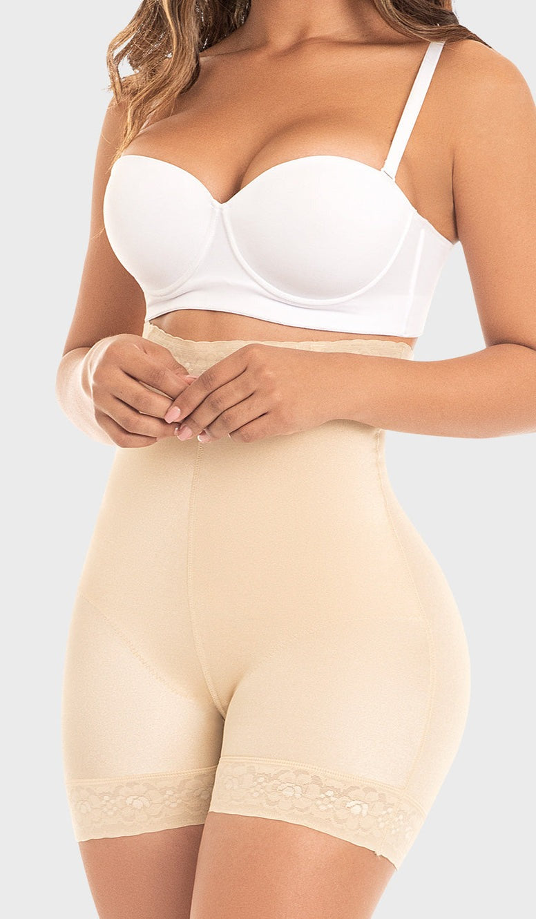 SXA0216 Short extracorto con talle extra alto